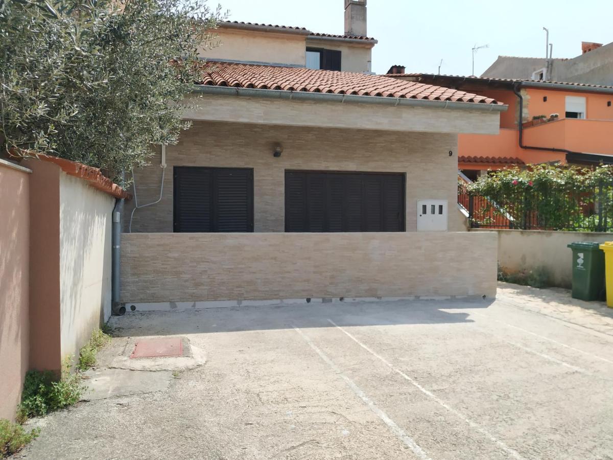 Apartmani Zlatko Pula Exterior foto