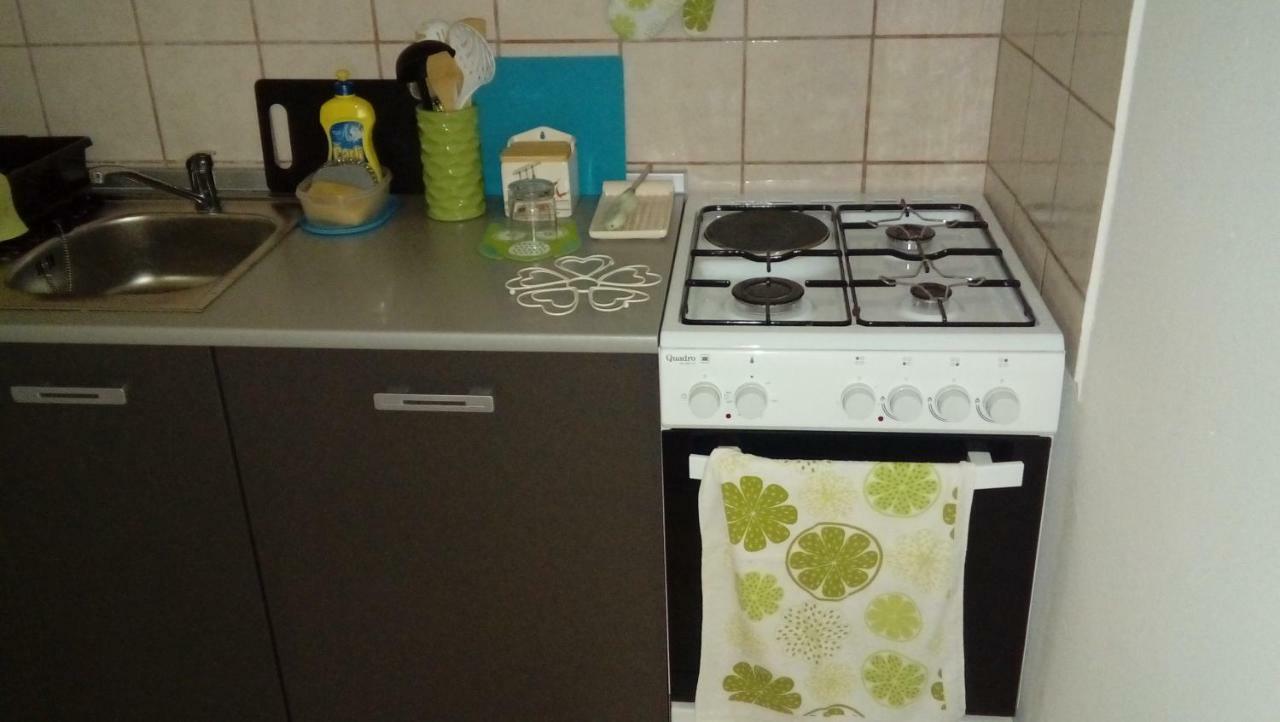 Apartmani Zlatko Pula Exterior foto