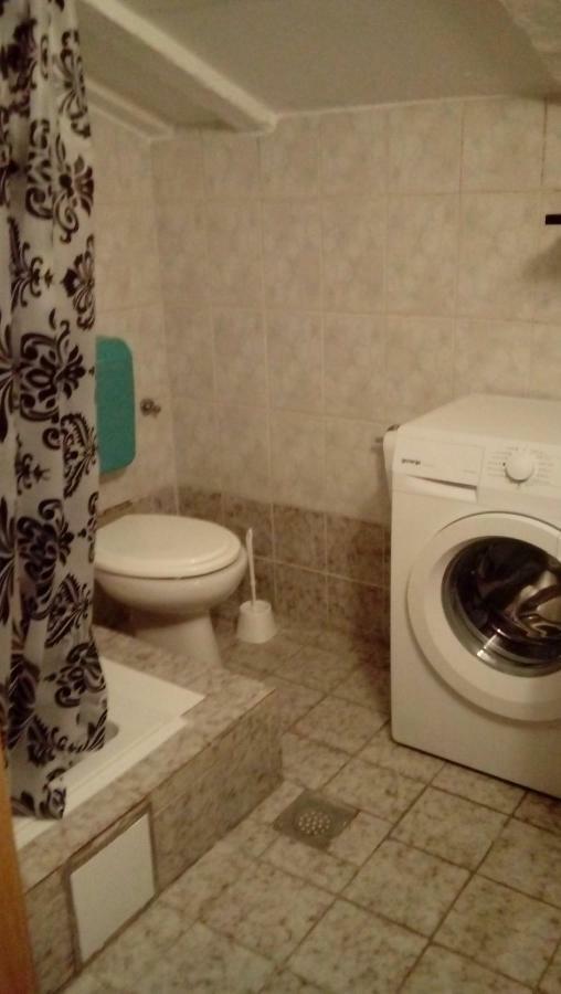 Apartmani Zlatko Pula Exterior foto