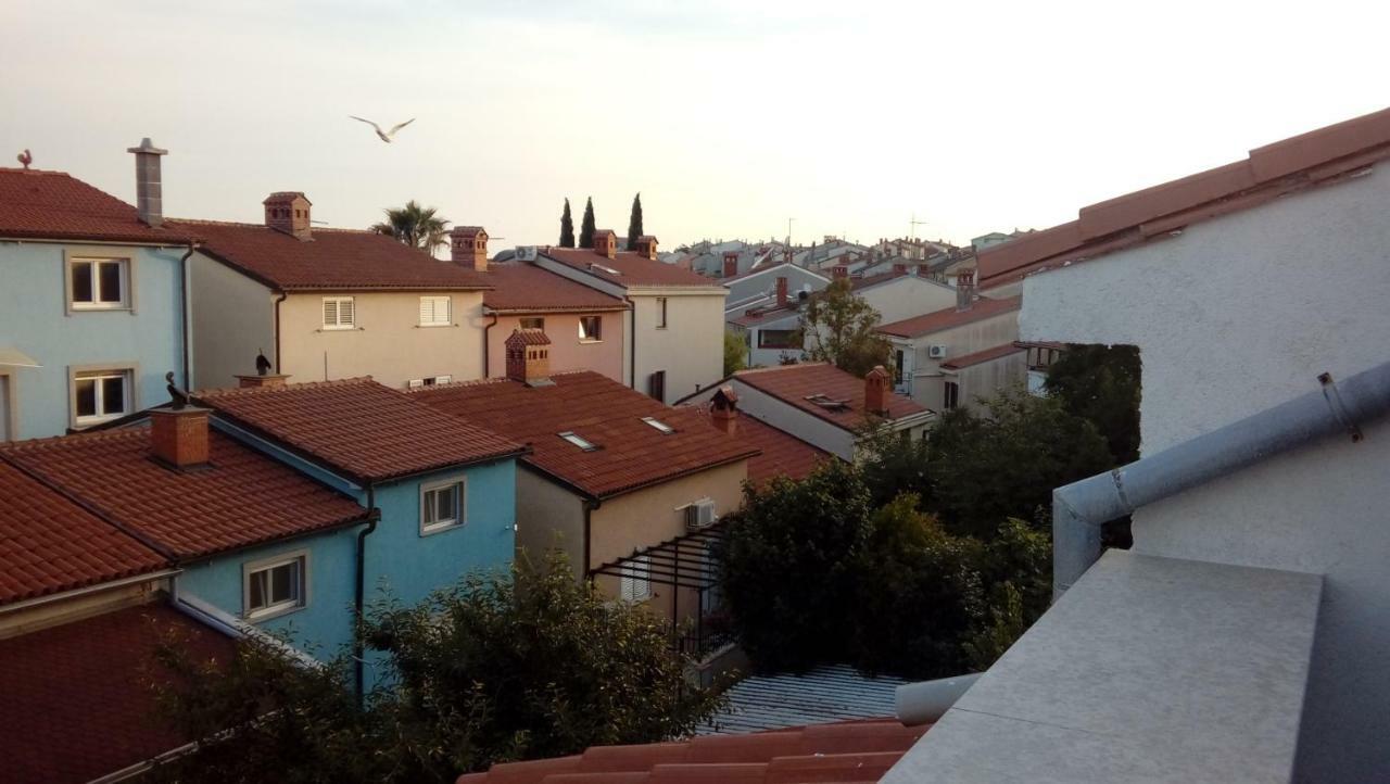 Apartmani Zlatko Pula Exterior foto