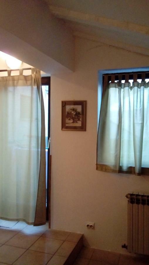 Apartmani Zlatko Pula Exterior foto