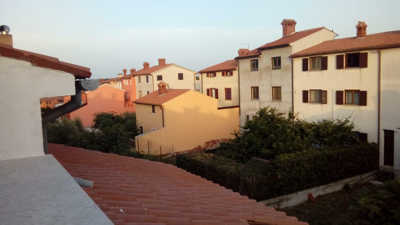 Apartmani Zlatko Pula Exterior foto