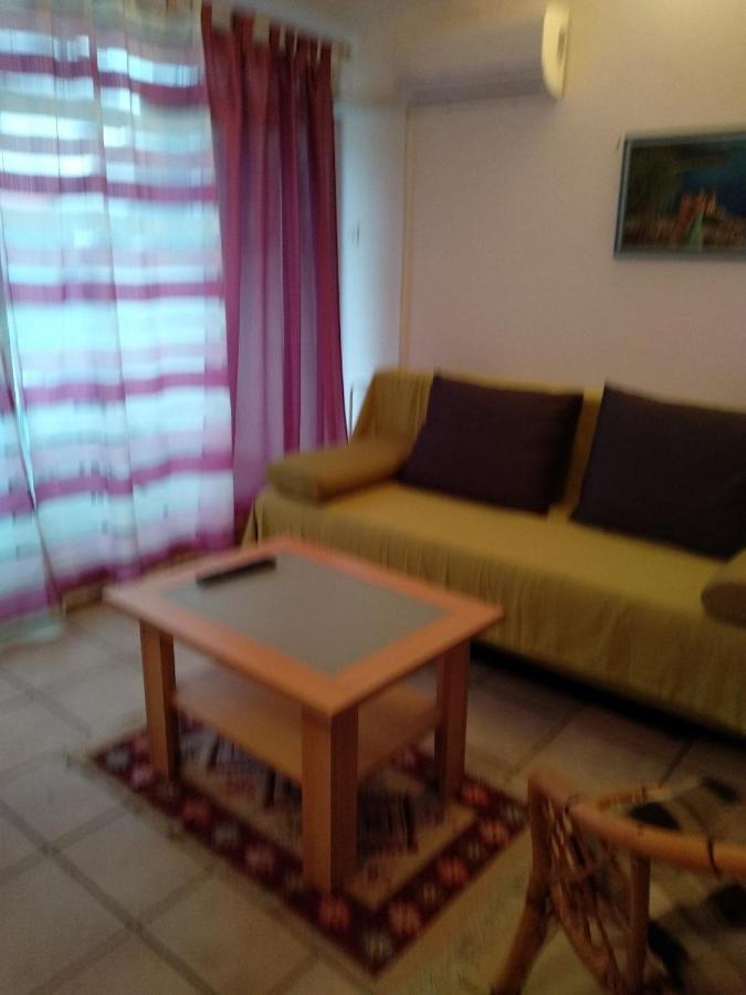Apartmani Zlatko Pula Exterior foto